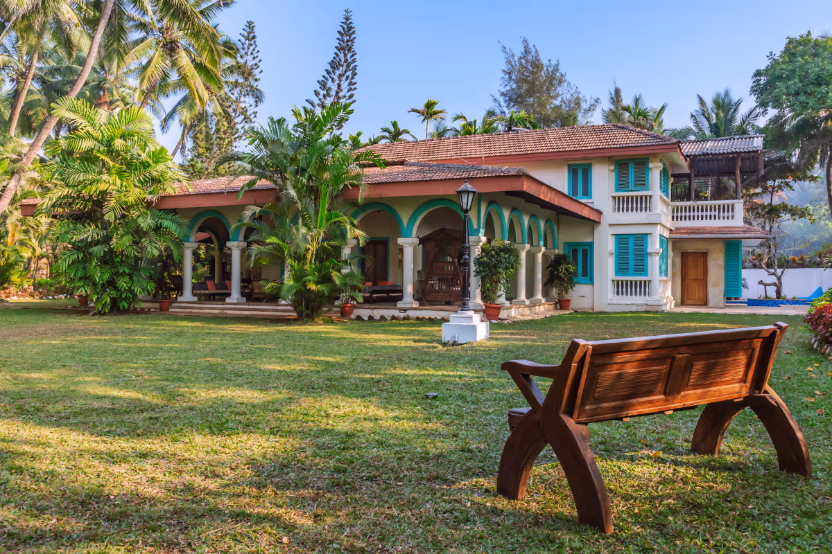 Aquamarina by the Beach ~ A Mediterranean Hideaway on Nagaon’s Shores, Villa in Alibaug, Maharashtra